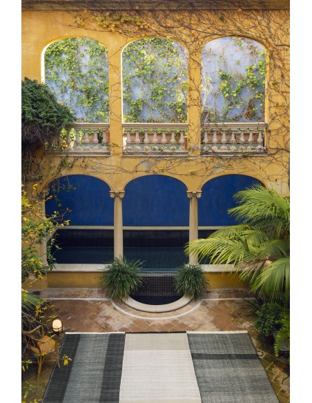 Nanimarquina Tres Outdoor Rug Black 250x350  cm